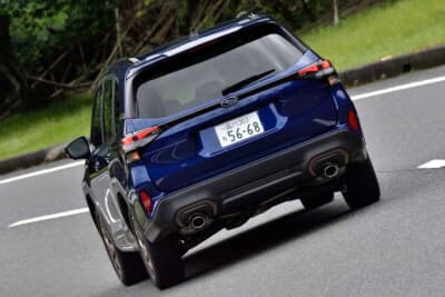 SPORT:マフラーは左右2本出し