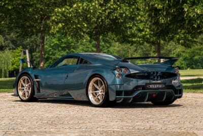 パガーニ ウアイラ エピトメ：リアライト用の新しいエアロダイナミクスカバーは、気流の抵抗を減らすために設計されている