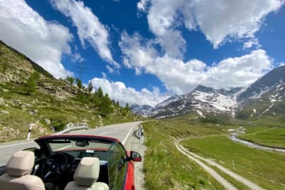 ベルニナ峠。2021年の走行時はスイス側からイタリアへ向かいました(写真は2021年撮影)