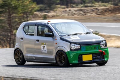 3クラス5位の31＃GGアルトAGS。今回は給油を1回する作戦でレースに挑んだが、最終戦のエビスサーキット西コースはどうなるか