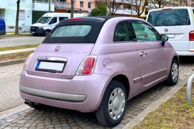 フィアット500：はめったに見かけない可愛い限定色