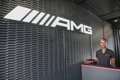 メルセデスAMGのイベントブースのカウンター