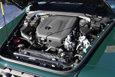 イネオス「グレナディア」：エンジンラインナップはBMW製3L 直6 B57ガソリンターボとB58ディーゼルターボの双方から選べる。それぞれにZF社製8速ATが組み合わされる。この車はディーゼルターボ仕様