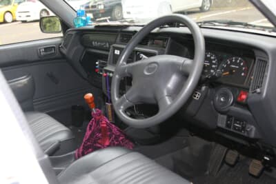 トヨタ コンフォート：どこかの自動車教習所で使われていた個体を購入したという