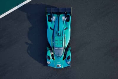 アストンマーティン ヴァルキリーLM：ル・マン24時間レースの出力制限である520kW（697bhp）にチューニングが施される