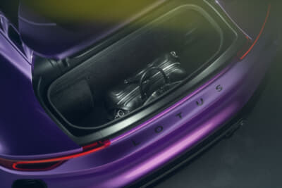 ロータス エミーラ ターボSE：トランクルーム