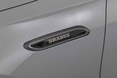 メルセデスAMG E53 HYBRID 4MATIC+：カーボンフェンダー追加パーツ