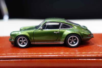 メイクアップの1/64モデル、シンガー911 窓枠の再現性の高さがわかる
