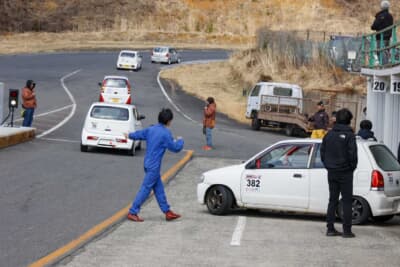 舗装のランオフエリアができたエビスサーキット東コース。全車とも練習走行でチェック