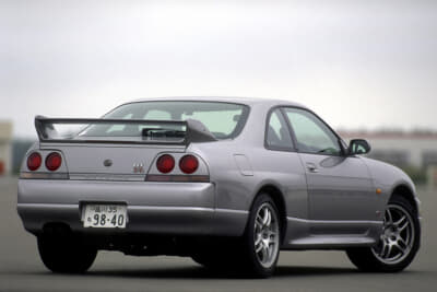 日産BCNR33型スカイラインGT-R
