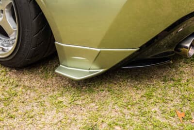 スバル BRZ：STIのリアサイドアンダースポイラーを装着