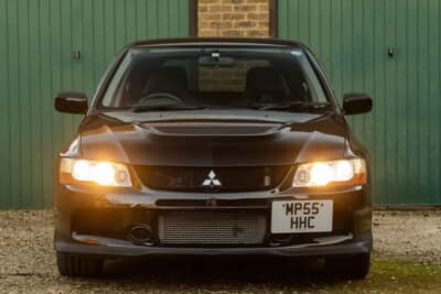 2万5000ポンド(約430万円〜487万円)で現在も販売中の三菱「ランサーエボリューション ワゴンGT」(C)Bonhams