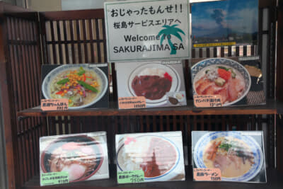 鹿児島を代表する黒豚や鹿児島黒牛が食べられる