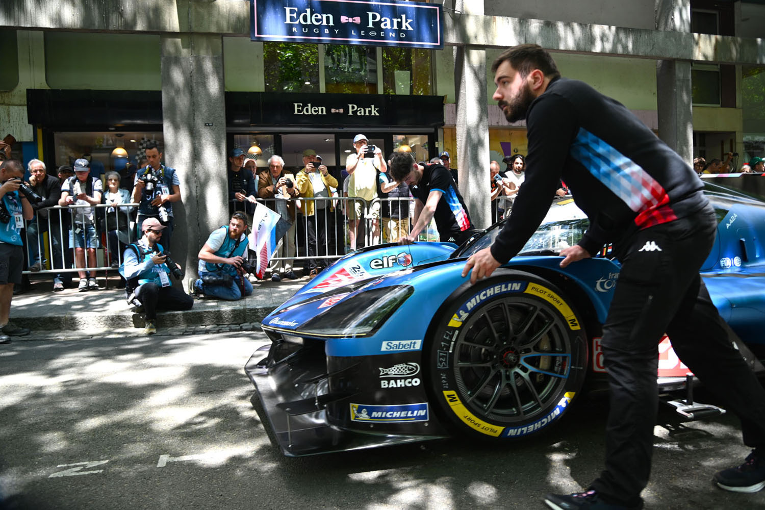 ル・マン24時間」レースウィークは街全体がお祭り騒ぎ！ サーキット