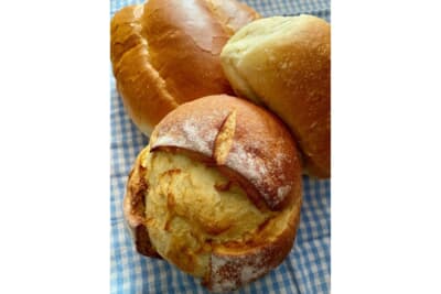 今回もイタリアから帰る日にパン屋さんに寄って、翌朝の朝食用のパンを買って帰りました。めちゃくちゃ美味しかったです