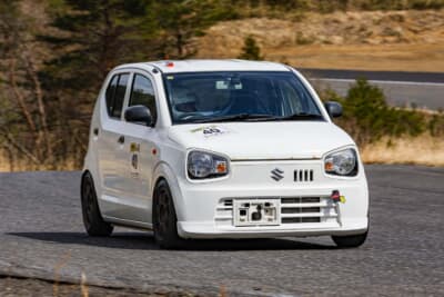 3クラス16位の40＃RMW株式会社へいしゃアルト。HA36カップに参戦するオーナーの練習で参加した。スプリントでの活躍も期待