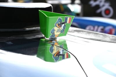 チームごとにマシンにも遊び心が隠れていて、見つけると嬉しいのです