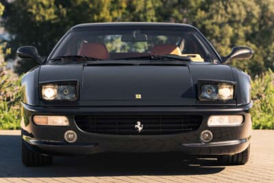 16万6750ユーロ（邦貨換算約2740万円）で落札されたフェラーリ「F355」（C）Courtesy of RM Sotheby's