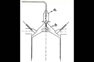 1909年、ベンツ社のチーフエンジニアであったプロスペル・ロランゲ（1876-1939年）がディーゼル・エンジンの画期的な燃焼室形状を考案した（特許DRP 230 517)