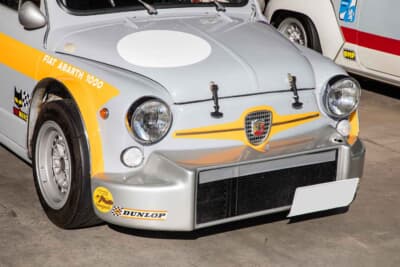 フィアット アバルト1000TCR:フロントに配されたラジエターとオイルクーラー