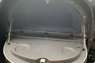 13万7500ドル（邦貨換算約1990万円）で落札されたシボレー「コルベット C2スプリットウインドウ」（C）Courtesy of RM Sotheby's