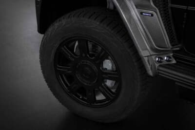 ブラバス XL 800：ブラバス製モノブロックZ-HD 8スポークオフロードデザイン