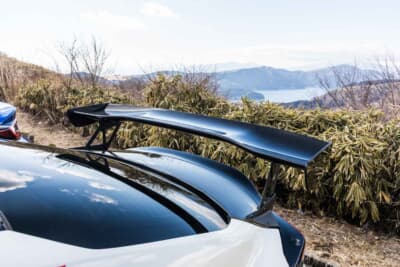 トヨタ GR86：カーボン製のリアウイングはVOLTEXをチョイス
