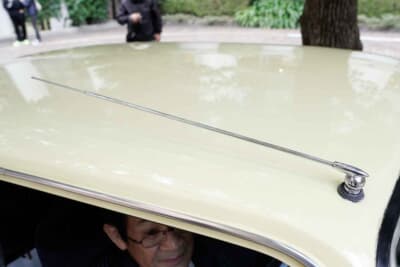 スバルff-1 1300Gスポーツ:ルーフの運転席上部にオフセットされたラジオアンテナの位置も特徴的だ