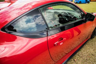 トヨタ 86：サイドスタビライジングカバーも装着している