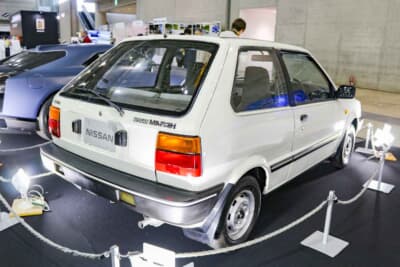日産マーチ