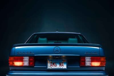 メルセデス・ベンツ「500SEL 5.0 AMG ブルーベリー」（C）Courtesy of RM Sotheby's