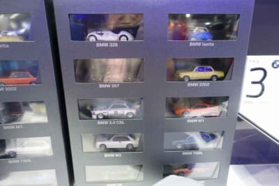 BMWコレクション。こんな感じのコレクションボックスに入れてあるとそそられる