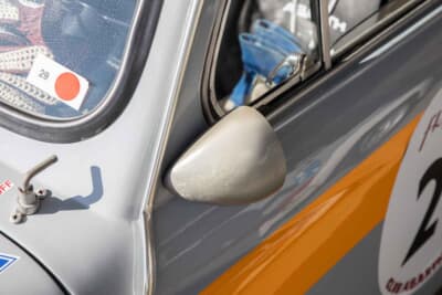 フィアット アバルト1000TCR:サイドミラーは最小限の後方を確認できる程度