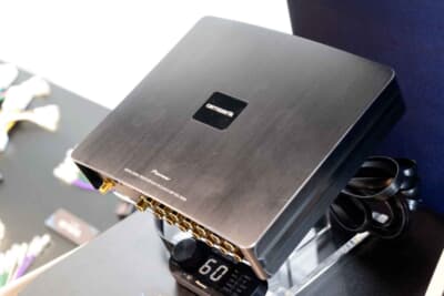 パイオニア カロッツェリア発表会:Dアンプ内蔵デジタルプロセッサーDEQ-7000A