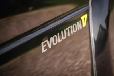 1万8020ポンド（邦貨換算約348万円）で落札された三菱「ランサーエボリューションV」（C）Bonhams