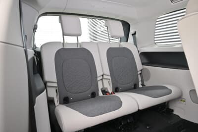 フォルクスワーゲン ID. Buzz Pro ロングホイールベース：3列目シート