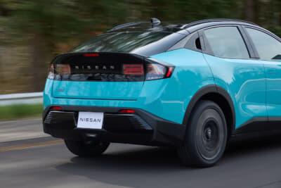 日産 リーフ：欧州仕様では、将来的にV2G（Vehicle-to-Grid）にも対応を予定している