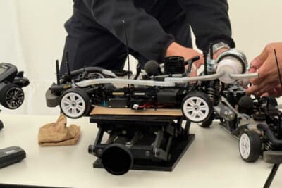 マツダのCO2を回収するラジコンカー