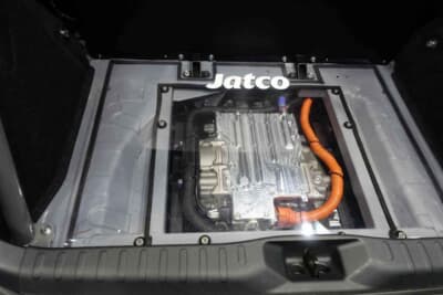 3代目日産 マーチをベースに作られたBEV用の超コンパクトeアクスル