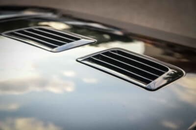 1万5000ポンド〜1万8000ポンド（邦貨換算約約296万円～355万円）で現在も販売中の「ギャランVR-4」（C）Bonhams