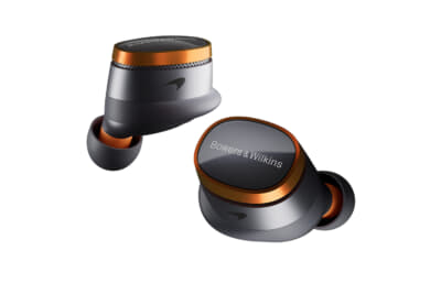 Pi8 マクラーレン エディション：マクラーレン東京やBowers & Wilkins AOYAMA、新宿高島屋などで取扱っている