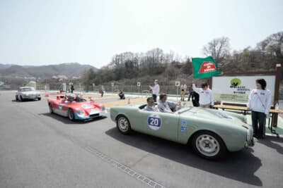 ガトーキングダム小海を出発したエントラント、最初のチェックポイントは道の駅“八千穂高原”ここで立ち寄った証となるスタンプを押して、次なるチェックポイントへと向かう