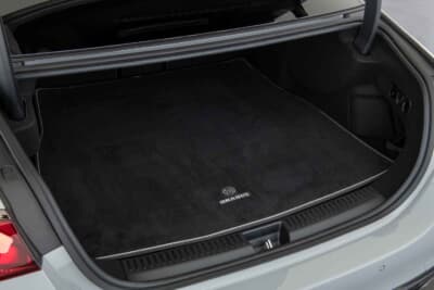 メルセデスAMG E53 HYBRID 4MATIC+セダン：ブラバス製トランクマット