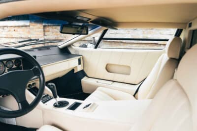 113万ユーロ（邦貨換算約1憶8500万円）で落札されたランボルギーニ「カウンタック25thアニバーサリー」（C）Courtesy of RM Sotheby's
