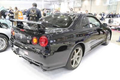 日産 スカイラインGT-R Mスペック:2002年式で、総走行距離は3万5000km。プライスは2770万円だ
