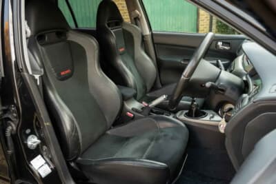 2万5000ポンド(約430万円〜487万円)で現在も販売中の三菱「ランサーエボリューション ワゴンGT」(C)Bonhams