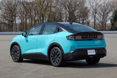 日産 リーフ：日産 リーフ：空気抵抗係数（Cd値）は日本・米国仕様で0.26、欧州仕様ではさらに優れた0.25を達成