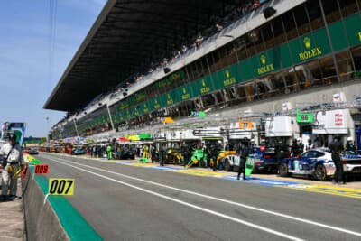 ル・マンのピットウォール側から観た風景