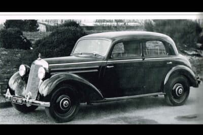 第2次大戦後の1949年、戦前型170のボディにディーゼル・エンジンを搭載した経済車・170D/W136を発表