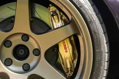 4万1340ポンド（邦貨換算約800万円）で落札された日産「スカイラインGT-R（BCNR33）」（C）Bonhams